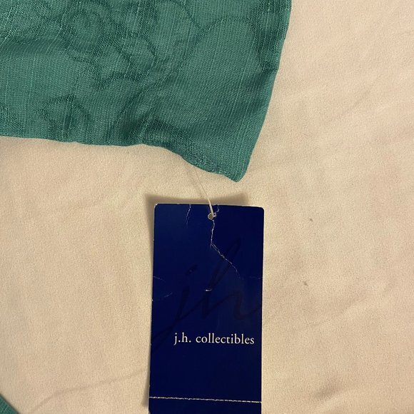 J.H. Collectibles Long Sleeve Green Blouse M NWT - Picture 3 of 9